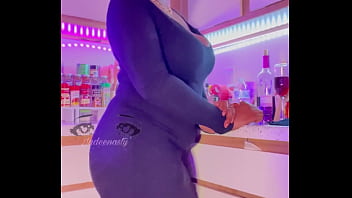 Hot ceo want you to watch her cum