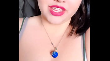 Lily adolcente bonita de tetas grandes y sus historias