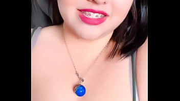 Lily adolcente bonita de tetas grandes y sus historias