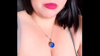 Lily adolcente bonita de tetas grandes y sus historias