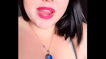 Lily adolcente bonita de tetas grandes y sus historias