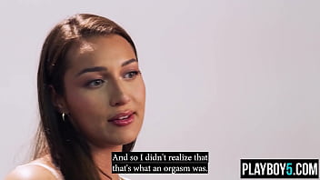 Fun pornstar milf bella rolland cums during a close up masturbation