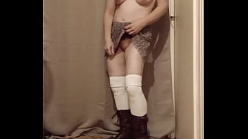 2024 09 01 esclave f en mode petite écolière