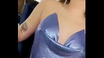 Culona pide dinero todos los dias