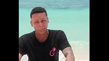 La divertida declaración de amor de reynol black #elchicletv #comunidad #superacion #decisiones #apoyo mutuo #chiclenotic