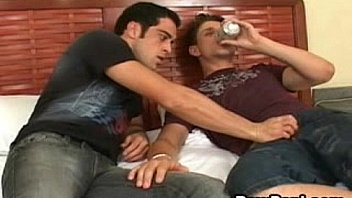 Cumshot And Anal Fuck With Latino Gays thumbnail