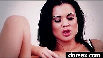 Babe enjoys an erotic afternoon fuck 28