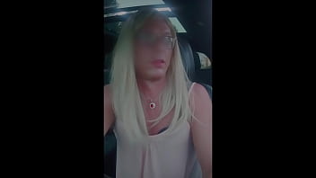 Sarah Pulls Off The Interstate After A Asked For A Blow And Go thumbnail