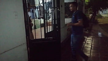 Me corro en la boca dew mi hermanastra