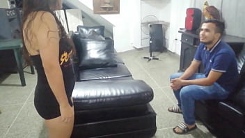 Me corro en la boca dew mi hermanastra