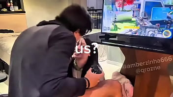 Não faz sentido não gostar de cuspida na boca porque é praticamente beijar no modo ranged com teste de destrezacollab