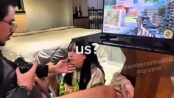 Não faz sentido não gostar de cuspida na boca porque é praticamente beijar no modo ranged com teste de destrezacollab