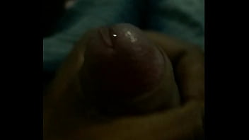 Punheta com a calcinha da minha putinha