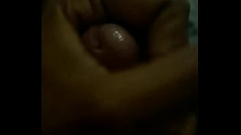 Punheta com a calcinha da minha putinha