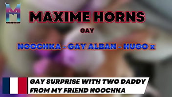 Quand Noochka2 M’a Bandé Les Yeux Je Ne Savais Pas Que J'allais Devenir Le Jouet De Deux Daddy Insatiables Pla thumbnail