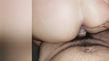 Como le encanta gemir a esta casada infiel parte 1