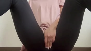 スポーツジムで男性の臭い汗の臭いを嗅ぎながら運動してたら