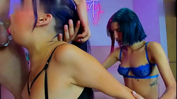 This girl with purple hair is spectacular in blowjobs and we see how she does maneuvers