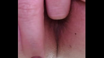 Masturbando o cuzinho