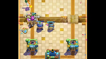 Negão fudendo gordona até pedir pra tirar pq saiu coco