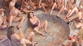 Teen in lesbo cum pit