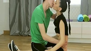 Beautiful engi is preparing for the new workout