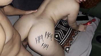 Foda caseira com uma ruiva deslumbrante e tarada gozei tudo no cuzinho