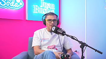 Letizia fulkers' huge oiled breasts bounce as she cums on the machine