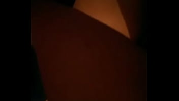 Se la meti al fondo y ella en silencio