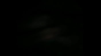 Se la meti al fondo y ella en silencio