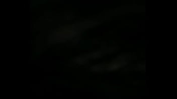 Se la meti al fondo y ella en silencio