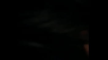 Se la meti al fondo y ella en silencio