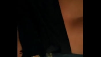 Se la meti al fondo y ella en silencio