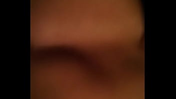 Se la meti al fondo y ella en silencio