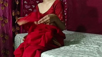 Hot indian red hot sari bhabhi fucked by her neighbour