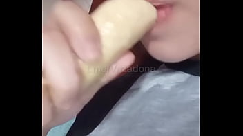 Engoli minha banana todinha