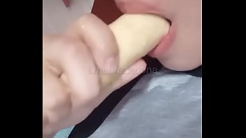 Engoli minha banana todinha