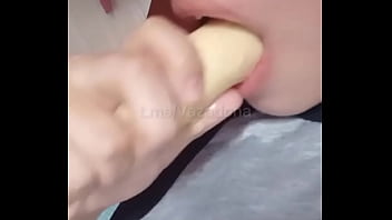 Engoli minha banana todinha