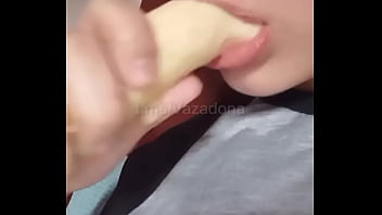 Engoli minha banana todinha