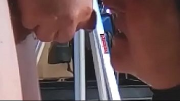 Pissmoviechatelus28 08 17 slomopiss4