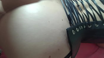 Doble penetración y creampie a mi madrastra nos quedamos a solas en casa y follamos sin condon 2