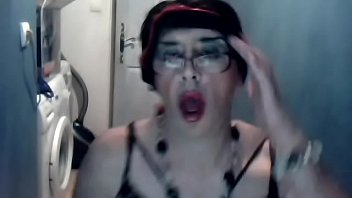 Elle A Un Visage De Pute thumbnail