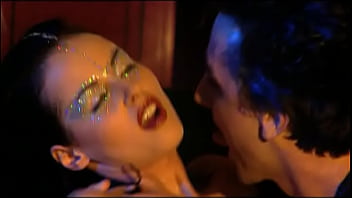 Sandra iron and michelle wild have a hardcore 4way