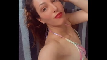 Pool day my eye is fucked up but i am still hot i guess i can start booking again from next week ️