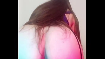 Esposa puta se masturba y se graba video para el nuevo jefe de su marido le encanta probar vergas diferentes 3