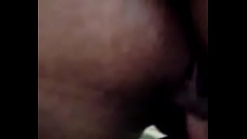 Esposa gostosa com marquinhas trepando gostoso