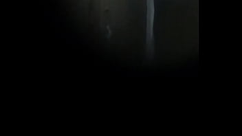 Mijada No Banheiro Do Supermercado thumbnail