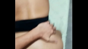 Puto devasso se aproveitou de mim e arrombou minha buceta e meu cu com força