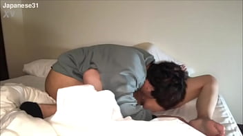 クリスマスの性なる夜に彼女のマンコに1週間溜めた精子を垂れ流しました