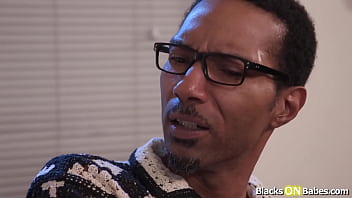 Scarlett alexis is letting her black bf and his stepdad suck both her big sucking the old man while her guy is licking and fucking her pussy